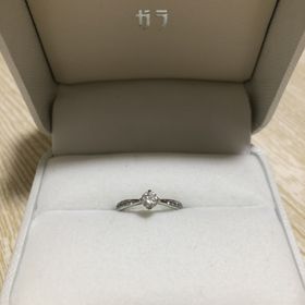 【GALA JEWELRY(ガラジュエリー)の口コミ】 ダイヤ部分の高さがあると引っ掛けてしまったり、傷つけてしまったりする…