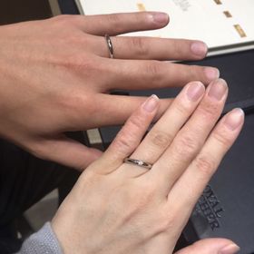 【ROYAL ASSCHER(ロイヤル・アッシャー)の口コミ】 １石タイプのシンプルなデザインですが、リング幅もしっかりあるので、華…