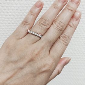 【ラザール ダイヤモンド(LAZARE DIAMOND)の口コミ】 結婚10周年の記念にエタニティリングを探していて、友人からダイヤモンド…