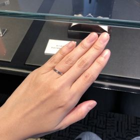 【エクセルコダイヤモンド(EXELCO DIAMOND)の口コミ】 他の店舗さんとも比較させていただきましたが、男性側の指輪にブラックダ…