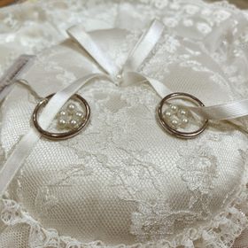 【TRECENTI(トレセンテ)の口コミ】 シンプルなデザインで、ダイヤモンドの輝きもちょうどいいぐらいだった。
…