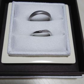 【LUCIE(ルシエ)の口コミ】 職業柄、あまり派手なものはつけられないので、シンプルなものを選んだ。…