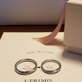 【アイプリモ(I-PRIMO)の口コミ】 この指輪のデザインは男女共に指のフォルムが長く綺麗に見えるのが決め手…