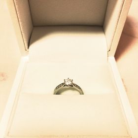 【ギンザタナカブライダル(GINZA TANAKA BRIDAL)の口コミ】 デザインと金額、親世代でも知っている老舗ブランドの安心感が決め手です…