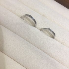 【TRECENTI(トレセンテ)の口コミ】 シンプルな指輪を探しており、いくつもの指輪を実際にはめて合うかどうか…