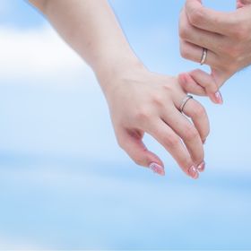 【ラザール ダイヤモンド(LAZARE DIAMOND)の口コミ】 手が肉厚で、自爪も丸かったので、華奢なデザインは避けるようにしました…