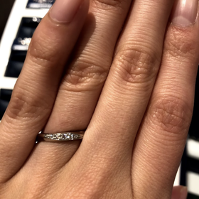 【アイプリモ(I-PRIMO)の口コミ】 ダイヤの質が良い。つけ心地も良かった。
またクリーニングが無料や、サイ…