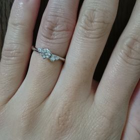 【銀座ダイヤモンドシライシの口コミ】 旦那の福利厚生が使えて
割引してもらいました。


真ん中のダイヤの横に…