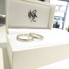 【輪-RIN-の口コミ】 シンプルなデザインで、太くなく、つけ心地が良い指輪を探していて出会い…