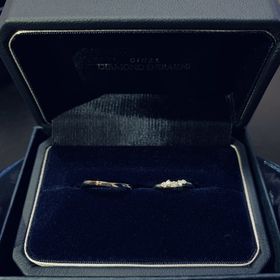 【銀座ダイヤモンドシライシの口コミ】 私はいろんなサイズのダイヤがついていて凝ったデザインに一目惚れしまし…