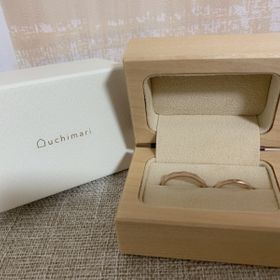 【uchimari(ウチマリ)の口コミ】 可愛らしらとつけたときに手に馴染む色にしました。
誕生石もいれれるので…