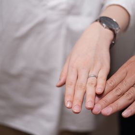 【YUKA HOJO(ユカホウジョウ)の口コミ】 指が短いのがコンプレックスで、このリングも他のリングよりも幅が太めだ…