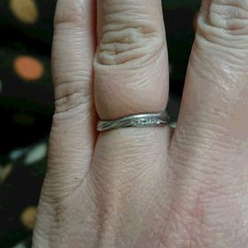 【MAHARAJA DIAMOND(マハラジャダイヤモンド)の口コミ】 毎日はめていたい指輪だったので使いやすいのを選びました。石が大きくて…