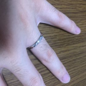 【insembre(インセンブレ)の口コミ】 初めは某有名ブランドを検討していたのですが、いろいろ探した結果この指…