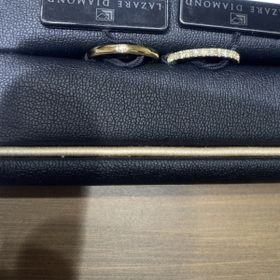 【ラザール ダイヤモンド(LAZARE DIAMOND)の口コミ】 マリッジリングとハーフエタニティを重ねて着ける為に２つ見せて頂きまし…