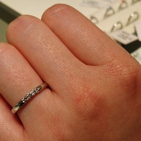 【MIKIMOTO(ミキモト)の口コミ】 ストレートかウェーブのデザインで探していました。
ずっと長く使うために…