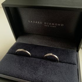 【ラザール ダイヤモンド(LAZARE DIAMOND)の口コミ】 婚約指輪も同ブランドで贈ってもらったので、店舗へ足を運んだのですが、…