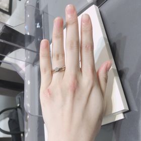 【俄(にわか)の口コミ】 シンプルな一粒ダイヤの指輪を探していました。
選んだ「かれん」は、全体…