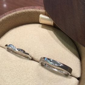 【COLANY(コラニー)の口コミ】 見た目がハートのようなかわいさがあり、ダイヤの光にも惹かれました。ま…