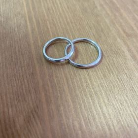 【ROYAL ASSCHER(ロイヤル・アッシャー)の口コミ】 ダイヤがひとつだけついている・どんな服装やTPOにも合うデザイン・傷が目…