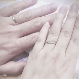 【STAR JEWELRY(スタージュエリー)の口コミ】 シンプルなものを探していたところ、こちらのデザインに一目惚れしました…