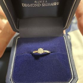 【銀座ダイヤモンドシライシの口コミ】 ダイヤモンドをルースから選ぶことができ、せっかく良いダイヤモンドを付…