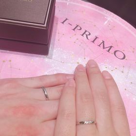 【アイプリモ(I-PRIMO)の口コミ】 理想が、ストレートリングだけどラインが入っていて小さいダイヤモンドが…