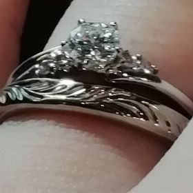 【ichi(イチ)の口コミ】 なかなかない鍛造リングで、とても個性的なデザインです。
シンプルな唐草…