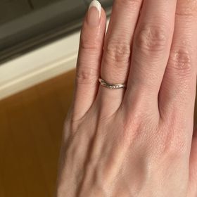 【ケイウノ ブライダル(K.UNO BRIDAL)の口コミ】 イエローベースの肌の色なので、プラチナ単独よりゴールドが入っている方…