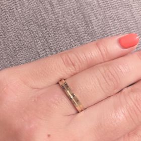 【アイプリモ(I-PRIMO)の口コミ】 夫婦揃って色黒のために、シルバーではなく、ピンクゴールドで一致。デザ…