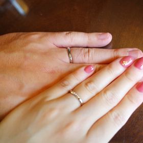 【銀座ダイヤモンドシライシの口コミ】 店員さんにさまざまな種類を出して頂いて、直感で決めていきました。ラン…