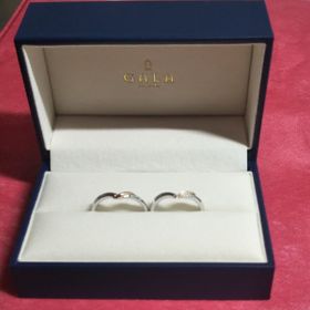 【GALA JEWELRY(ガラジュエリー)の口コミ】 金婚式を迎える両親へのプレゼントを探していました。
両親は結婚してから…