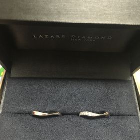 【ラザール ダイヤモンド(LAZARE DIAMOND)の口コミ】 ダイヤモンド付きだが、ギラギラしすぎず、ちょうどよい華やかさだったこ…