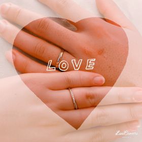 【銀座ダイヤモンドシライシの口コミ】 ブーケは特に見た目が凄く可愛い！ネジった感じがいい感じで、石が埋め込…