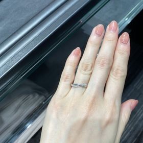 【ラザール ダイヤモンド(LAZARE DIAMOND)の口コミ】 デザインが可愛くて一目惚れしました！！
もともとひと粒ダイヤの婚約指輪…