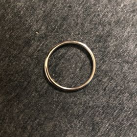 【4℃ BRIDAL(ヨンドシーブライダル)の口コミ】 デザインと価格が良かった。私のサイズだと値段が跳ね上がるケースがあり…