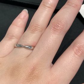 【ティファニー(Tiffany & Co.)の口コミ】 ティファニーの人気のハーモニーで、ダイヤモンドがついていないタイプに…