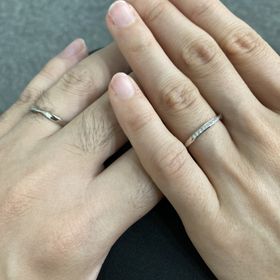 【ケイウノ ブライダル(K.UNO BRIDAL)の口コミ】 とにかくつけやすい。5店舗ほどまわり試着しましたが、指に吸い付くような…