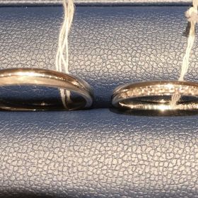 【銀座ダイヤモンドシライシの口コミ】 シンプルかつかわいいデザインを探していて、ダイヤが付いている指輪が良…