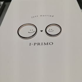 【アイプリモ(I-PRIMO)の口コミ】 ダイヤやカーブなどはつけず、シンプルで何年経っても飽きないデザインが…