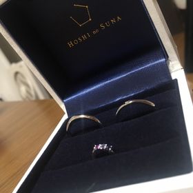 【HOSHI no SUNA 星の砂(ほしのすな)の口コミ】 金属アレルギーなのでプラチナなのが良かったのと、
わたしはシンプルなデ…