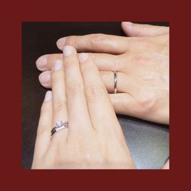 【TRECENTI(トレセンテ)の口コミ】 まず、指輪をつけたときにつけ心地の良さがしっくり来ました。シンプルな…