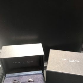 【ラザール ダイヤモンド(LAZARE DIAMOND)の口コミ】 まず１番はシンプルすぎないデザイン、ということで、デザイン重視でした…