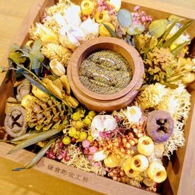 【鎌倉彫金工房の口コミ】 結婚指輪は何の飾りもないシンプルな物と決めていたので、既製品を購入す…