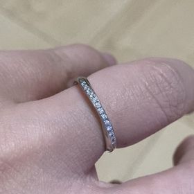 【GALA JEWELRY(ガラジュエリー)の口コミ】 婚約指輪にはブランドのこだわりがありましたが、結婚指輪は婚約指輪のデ…