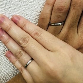 【アイプリモ(I-PRIMO)の口コミ】 決めてはまずデザインです。
他の指輪とも迷いましたが
２人で選んで購入…