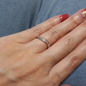 【銀座ダイヤモンドシライシの口コミ】 当初はキラキラ輝くエタニティリングを希望でしたが、最後の最後に『普段…