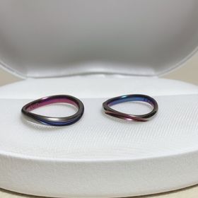 【Aroode(アローデ)の口コミ】 色々なサイトで結婚指輪を探していたところ、この指輪を見つけました。普…