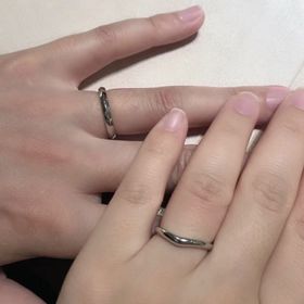 【ブルガリ(BVLGARI)の口コミ】 人とは違う、シンプルだけどひとひねりあるものを探していて見つけました…