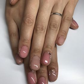 【ヴァン クリーフ＆アーペル(Van Cleef & Arpels)の口コミ】 仕事柄、見てブランドものとわからないようなシンプルなデザインで、つけ…